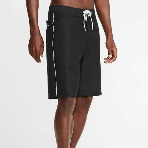 Old Navy Side-Piping Board Shorts for Men New - Picture 1 of 1